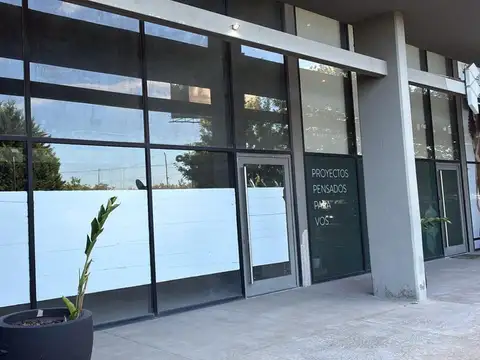 Local en Alquiler en Countries y Barrios Cerrados en Pilar, USD 3.500