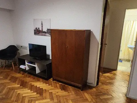 Alquiler Departamento 3 Ambientes. Balcón. Cocina Separada y Lavadero Separado.Vigilancia.