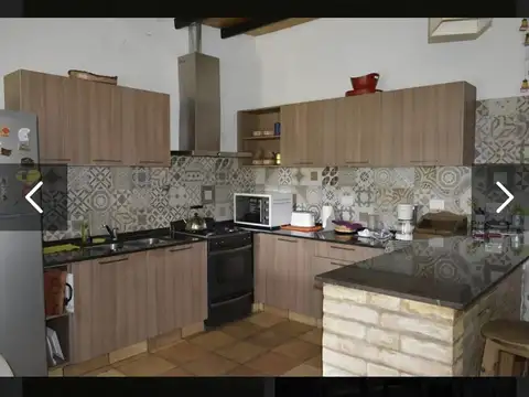 Casa 5 ambientes con 1 baño