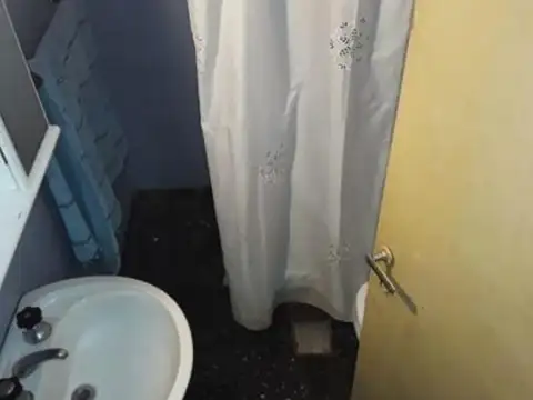 Depto Tipo Casa 2 ambientes con 1 baño