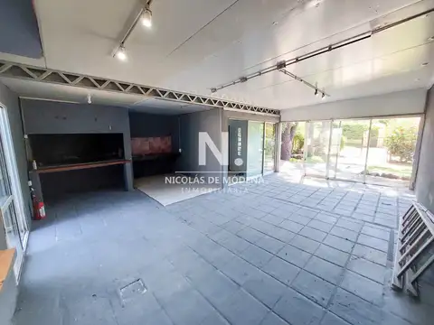 Casa 4 ambientes con 3 baños