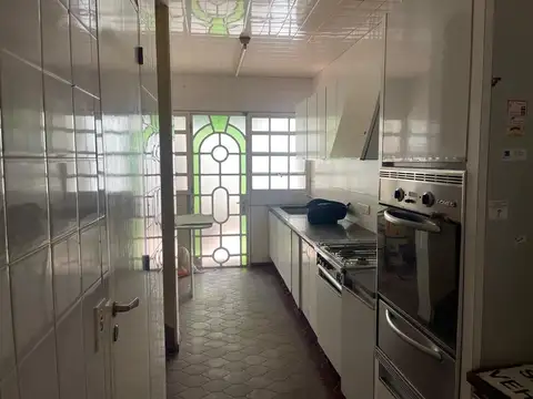 Casa en Alquiler de 4 dormitorios