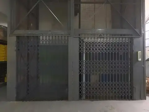 Galpon en Venta en Villa Lynch, USD 2.300.000