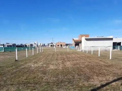 Almirante Brown  al 700