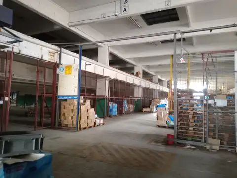 Galpon en Alquiler 25  mts Frente