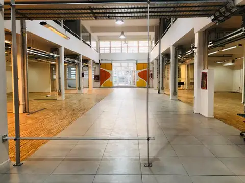 "Corredor Libertador" - 2.000 m² - Sin Expensas