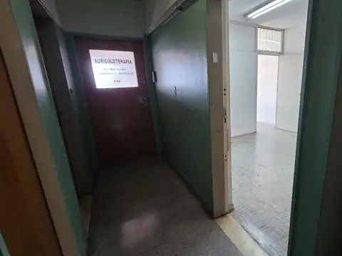 Oficina en Venta al Este