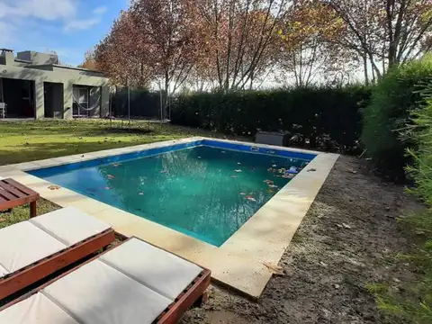 Casa en Venta con 1 cochera