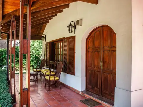 Casa en Venta con 1 cochera