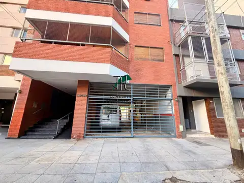 DEPARTAMENTO 3 AMBIENTES BALCON TERRAZA COCHERA PATIO