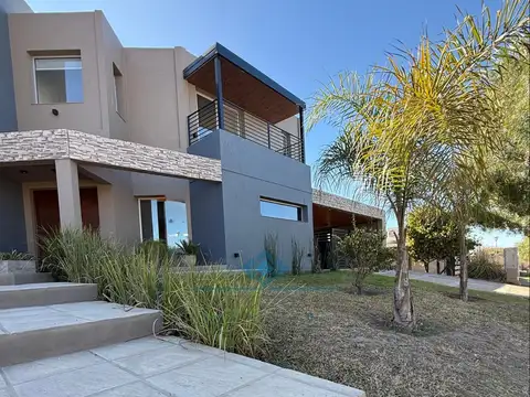 VENTA- CASA 3 DORM 3 BAÑOS- BELA VISTA-VILLA RESIDENCIAL-PAJAS BLANCAS