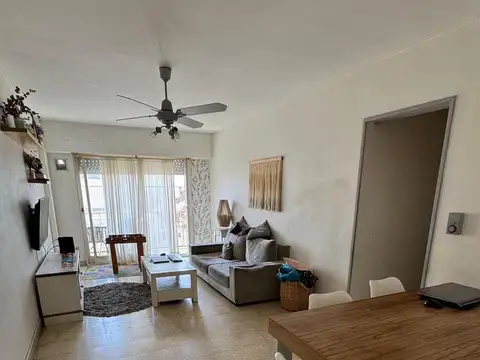 Departamento en Alquiler en Olivos Vias/Maipu, $ 1.300.000