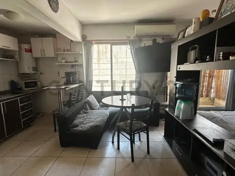 Melincue 2600, Piso 1