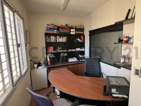 VENTA OFICINA 3 AMBIENTES - TRIBUNALES - EXCELENTE ESTADO