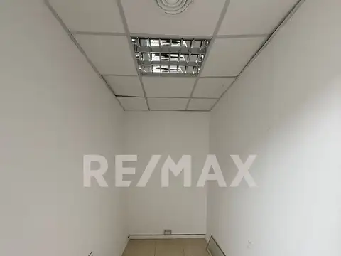 EN VENTA OFICINAS C/ COCHERAS CENTRO ALTO NEUQUÉN