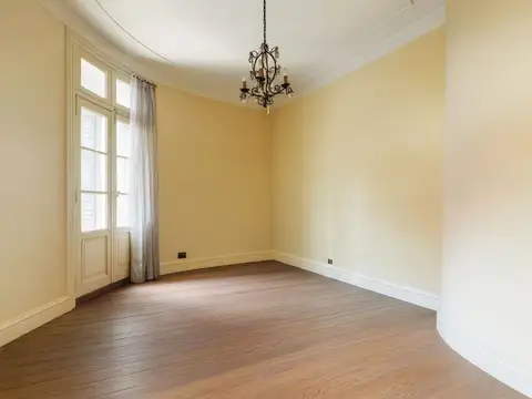 Local en Alquiler 106 años