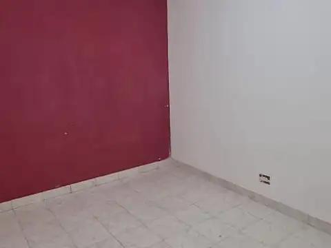 Depto Tipo Casa 4 ambientes con 1 baño