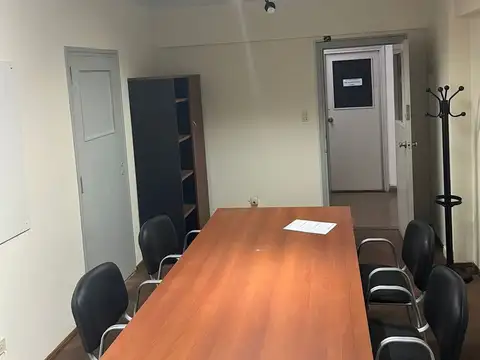 Oficina en Venta 64 años