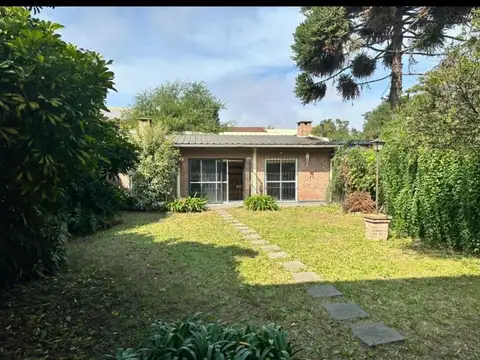 Depto Tipo Casa 4 ambientes con 2 baños