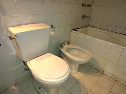 Depto Tipo Casa en Alquiler 35 años