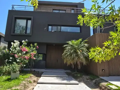 Casa moderna en  venta, Barrio nautico El Yacht, Nordelta