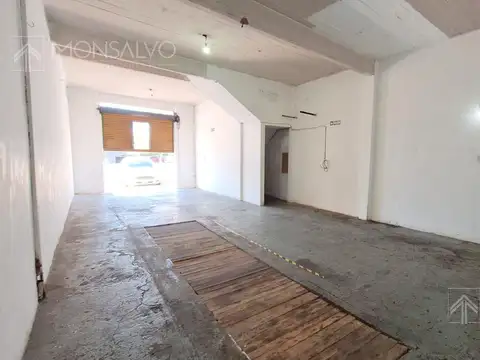 Local en Alquiler en Jose Leon Suarez, $ 750.000
