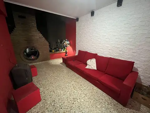 Casa en Venta en Manuel B Gonnet, USD 215.000