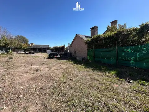 OPENHOUSE vende excelente Lote ubicado en el Barrio Palmares.