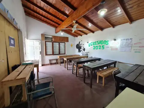 LOTE COMERCIAL CON 2 UNIDADES FUNCIONALES (1 A RECICLAR)