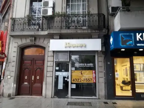 ....RESERVADO... Regia ubicación casi esquina Cerrito