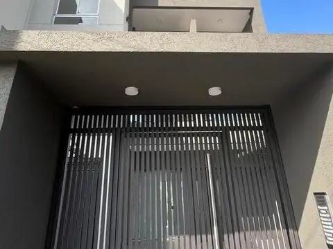 Departamento 2 Ambientes de Categoria con cochera. Ciudadela.