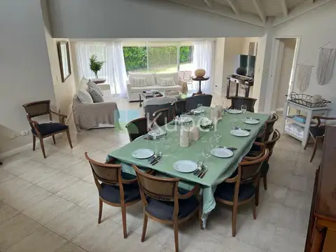 Casa en Venta de 5 dormitorios