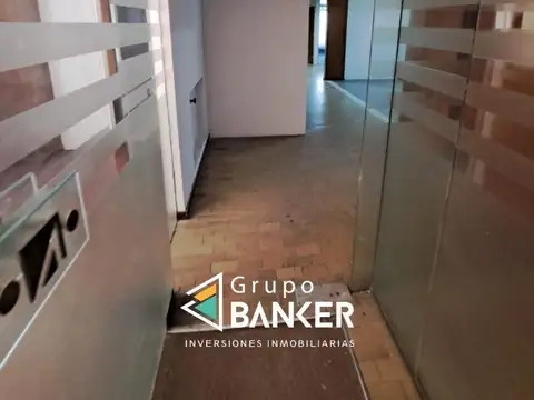 Avenida General Paz 100, Piso 1