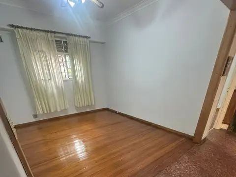 Depto Tipo Casa en Alquiler de 3 ambientes