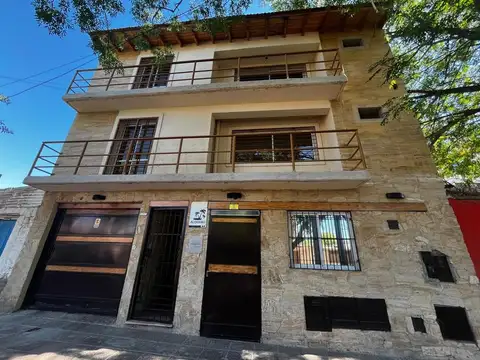 VENTA EDIFICIO EN GODOY CRUZ (CLÍNICA,DEPTOS,OFI)