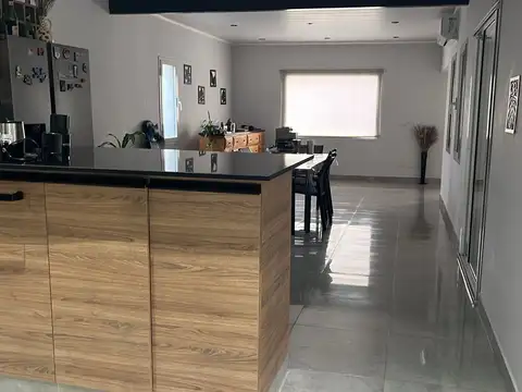 Venta Casa Club de Campo Santa Irene Comarcas de Luján 493 m² Lote 2007 m²