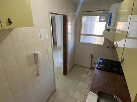 Excel 2 amb en pleno centro comercial