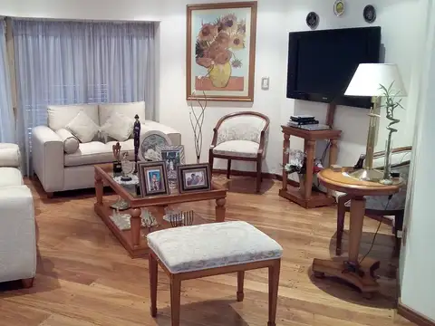 Av De Mayo 300, Piso 2