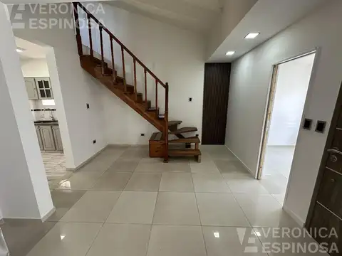 Depto Tipo Casa en Venta de 3 ambientes