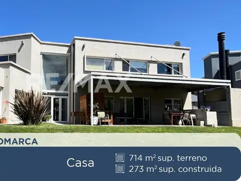 CASA EN VENTA 4 DORM. B° LA COMARCA, CENTENARIO.