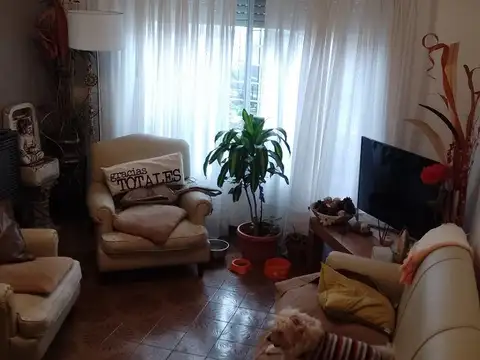 Depto Tipo Casa en Venta de 4 ambientes