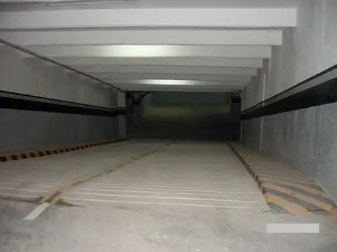 Cochera en Venta Fija