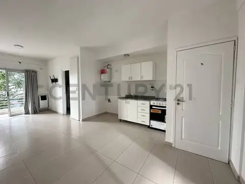 DEPARTAMENTO MONOAMBIENTE EN ALQUILER CON TERRAZA PROPIA