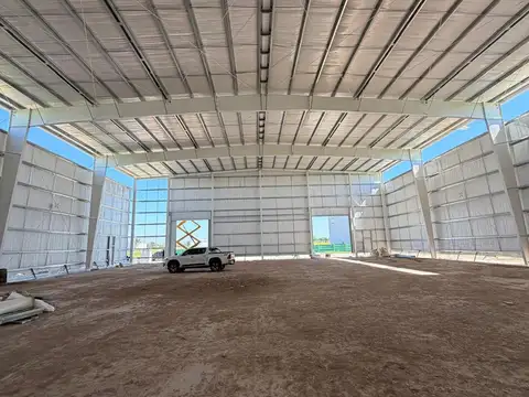 Galpon en Alquiler 37  mts Fondo