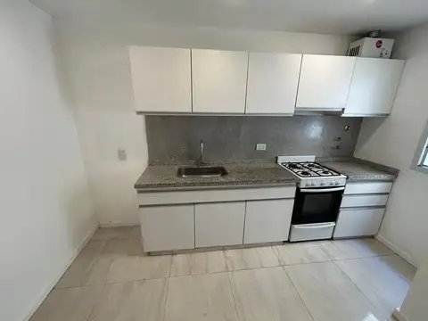 Depto Tipo Casa 3 ambientes con 1 baño