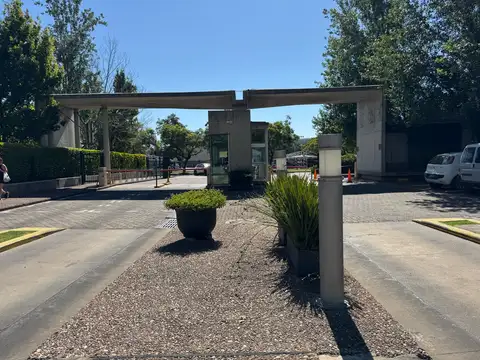 Venta de Cochera  Condominios del Alto 3- Puerto Norte