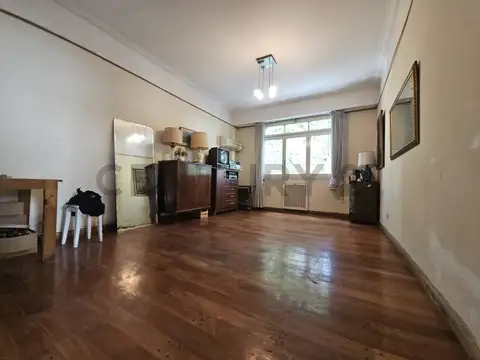 VENTA DEPTO 3 AMBIENTES CON DEPENDENCIA EN BALVANERA APTO CREDITO