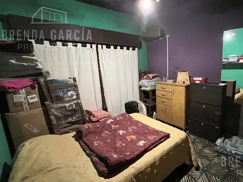 Casa   6 Deptos Monoambientes - Colon