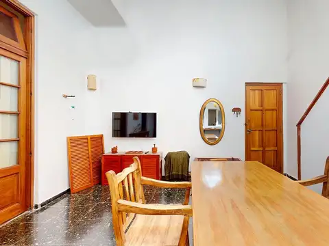 Depto Tipo Casa en Venta en Chacarita, USD 248.000