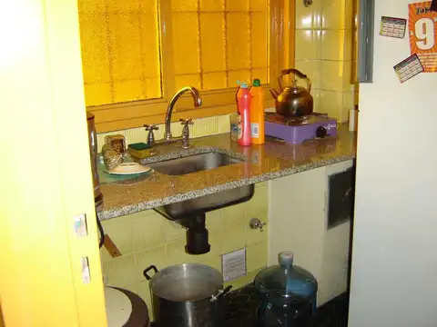 Local - Venta - Argentina, Capital Federal - REG. DE PATRICIOS, AV. 800